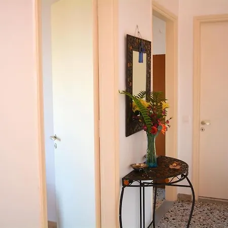 Anna'S First Floor Apartment Pérama Exterior photo