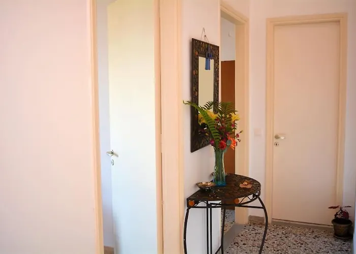 Anna\'S First Floor Apartment